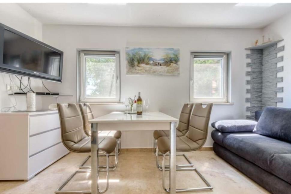 Apartament Dari *